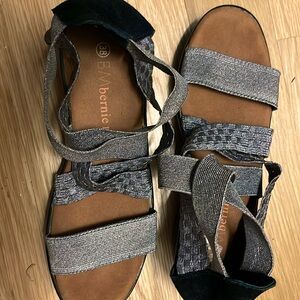 BM Bernie mev. Wedge sandles